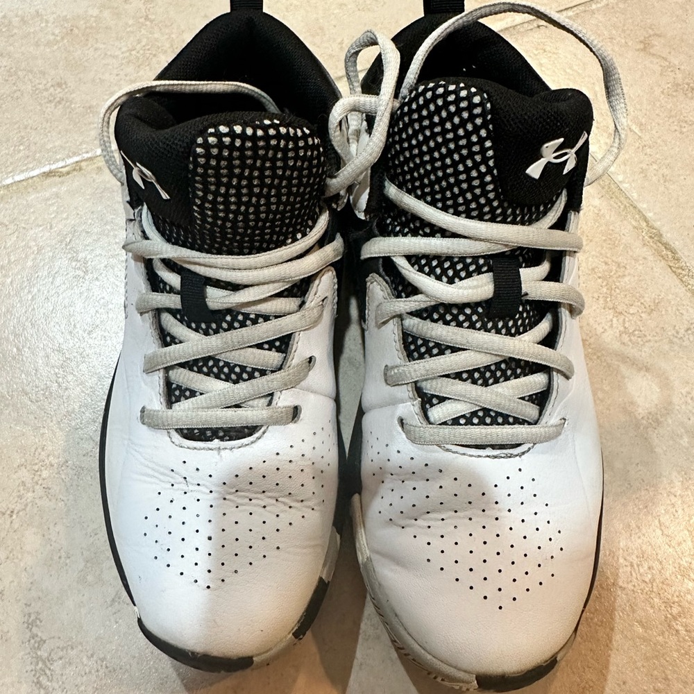 Under Armor Kids high top sneakers